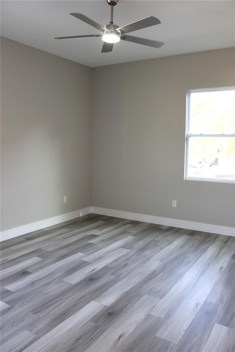 2211 E 28TH AVE, TAMPA, FL, 33605