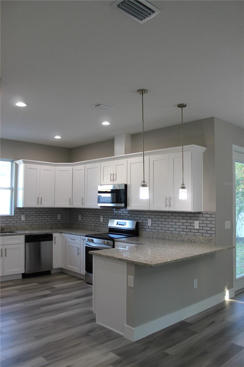 2211 E 28TH AVE, TAMPA, FL, 33605