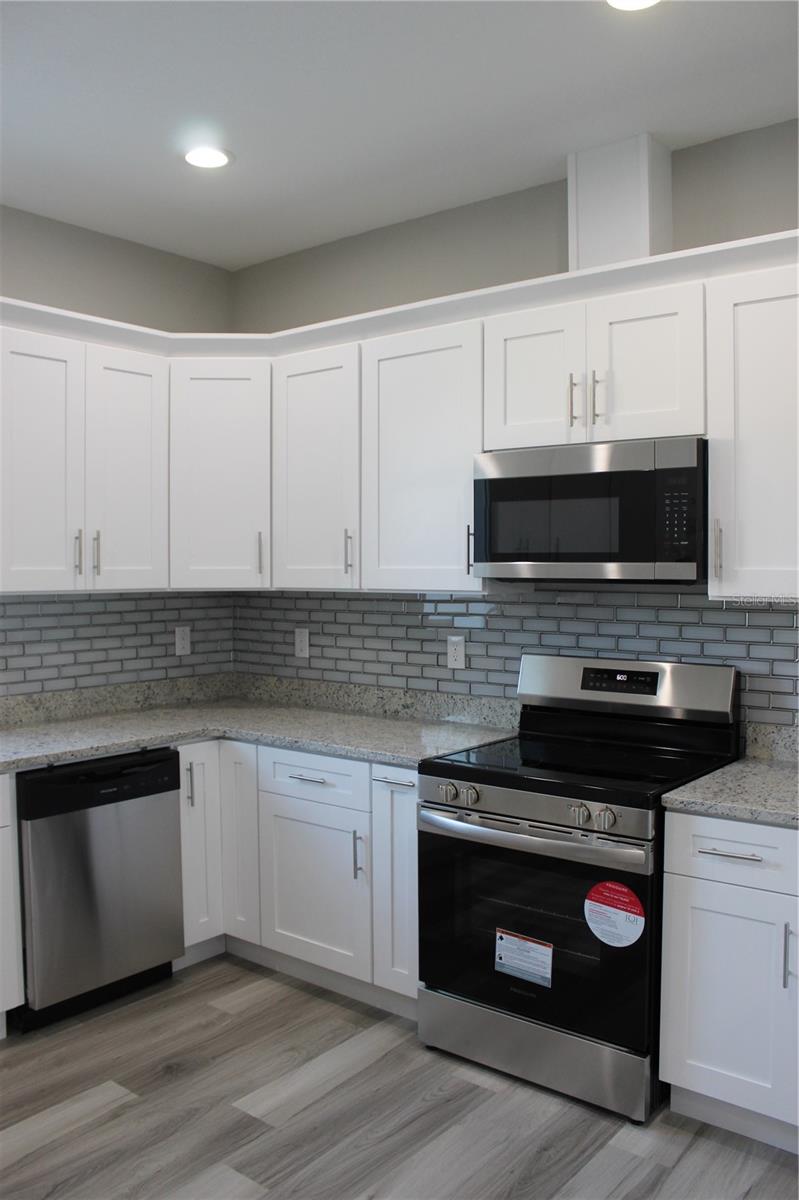 2211 E 28TH AVE, TAMPA, FL, 33605