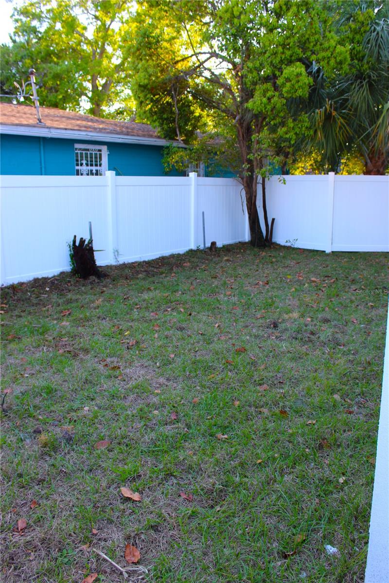 2211 E 28TH AVE, TAMPA, FL, 33605