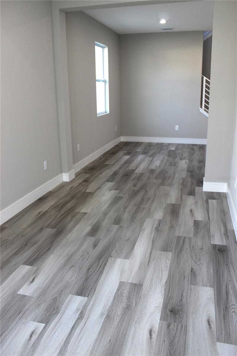 2211 E 28TH AVE, TAMPA, FL, 33605