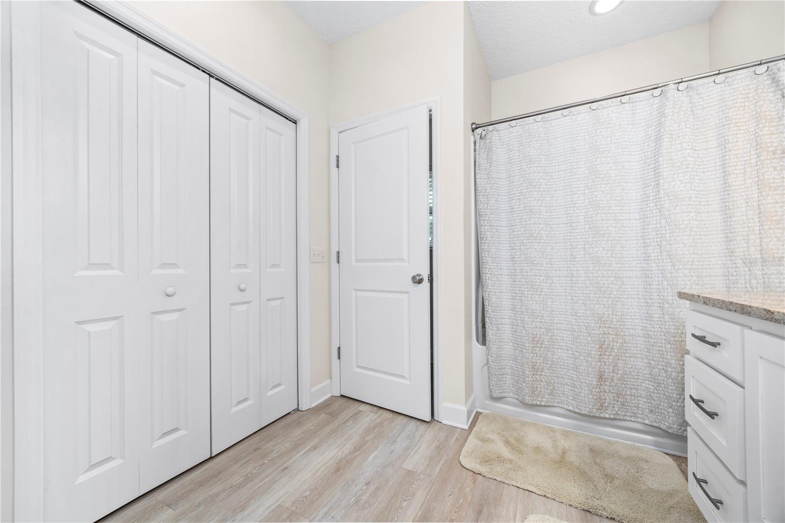19093 BOEING DR, LIVE OAK, FL, 32060