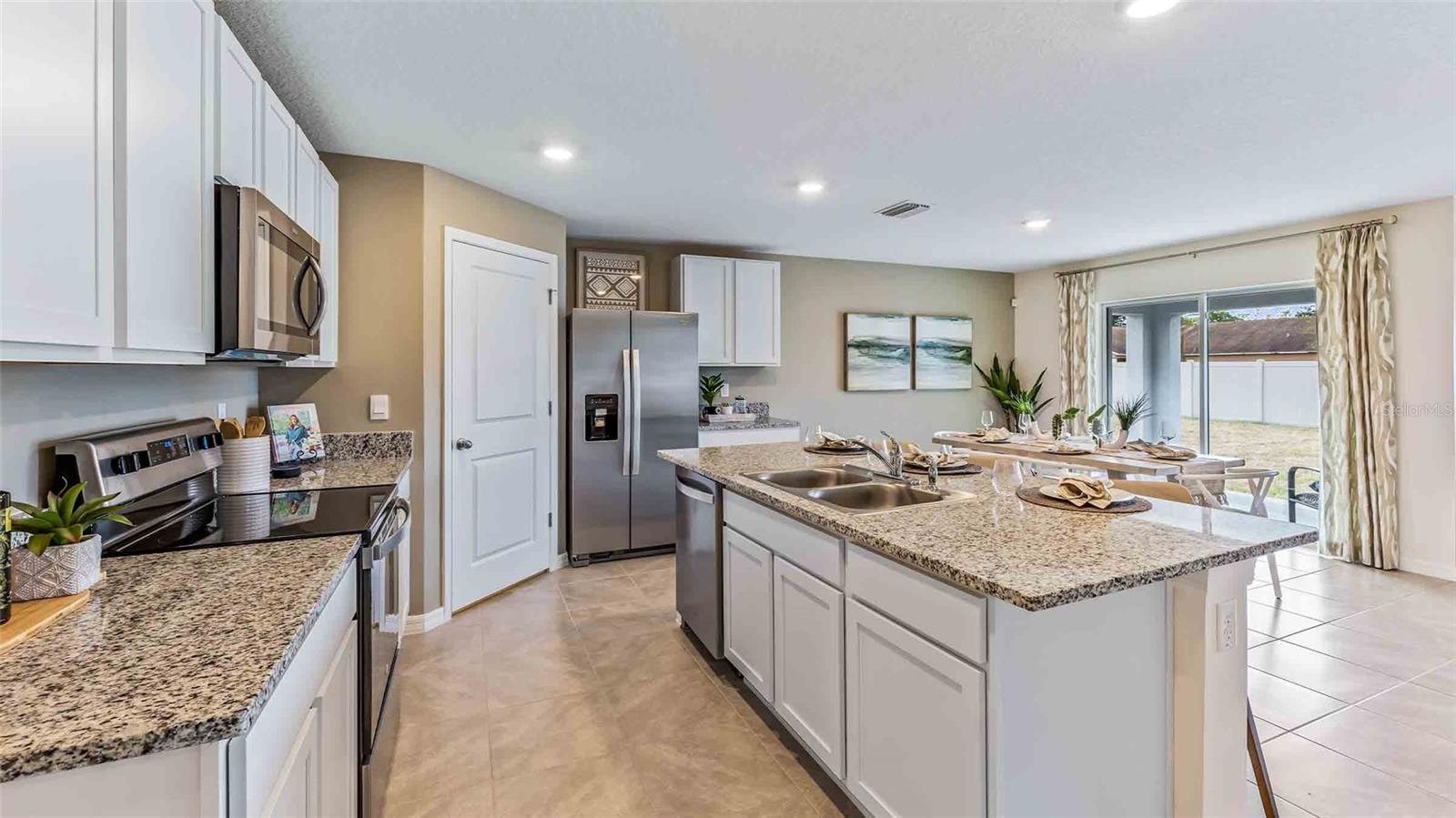 3024 LIVING CORAL ST, WIMAUMA, FL, 33598