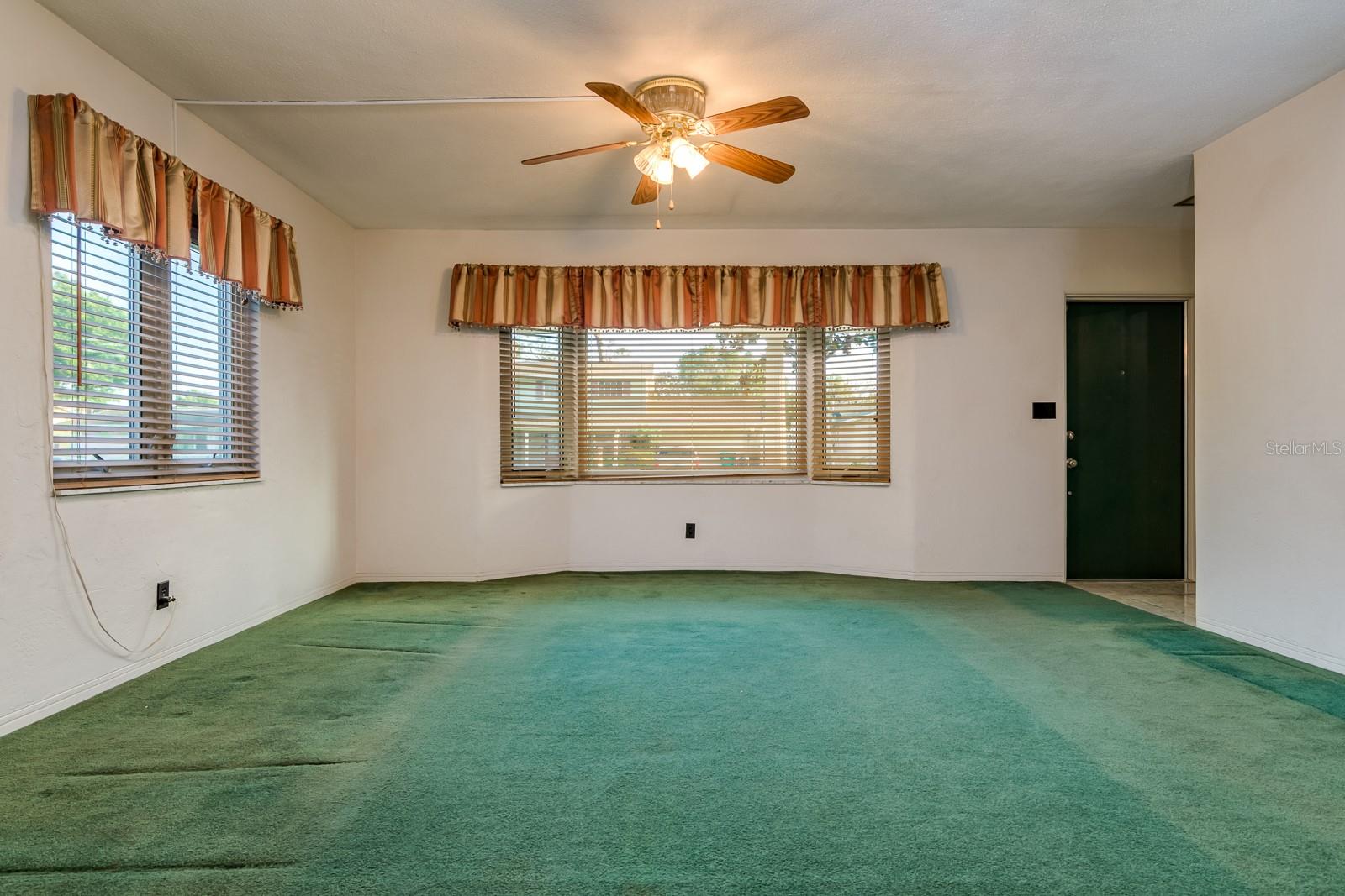12597 83RD AVE, SEMINOLE, FL, 33776