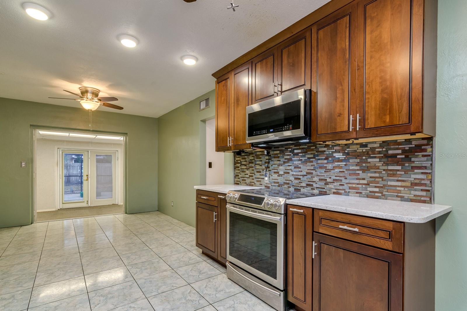 12597 83RD AVE, SEMINOLE, FL, 33776