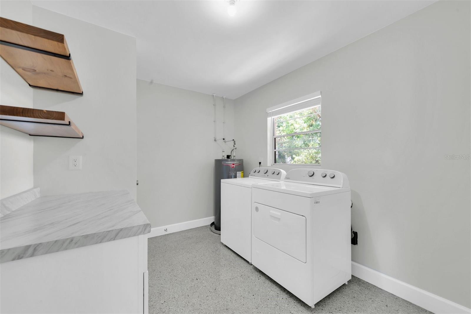 4812 WYNWOOD DR, TAMPA, FL, 33615