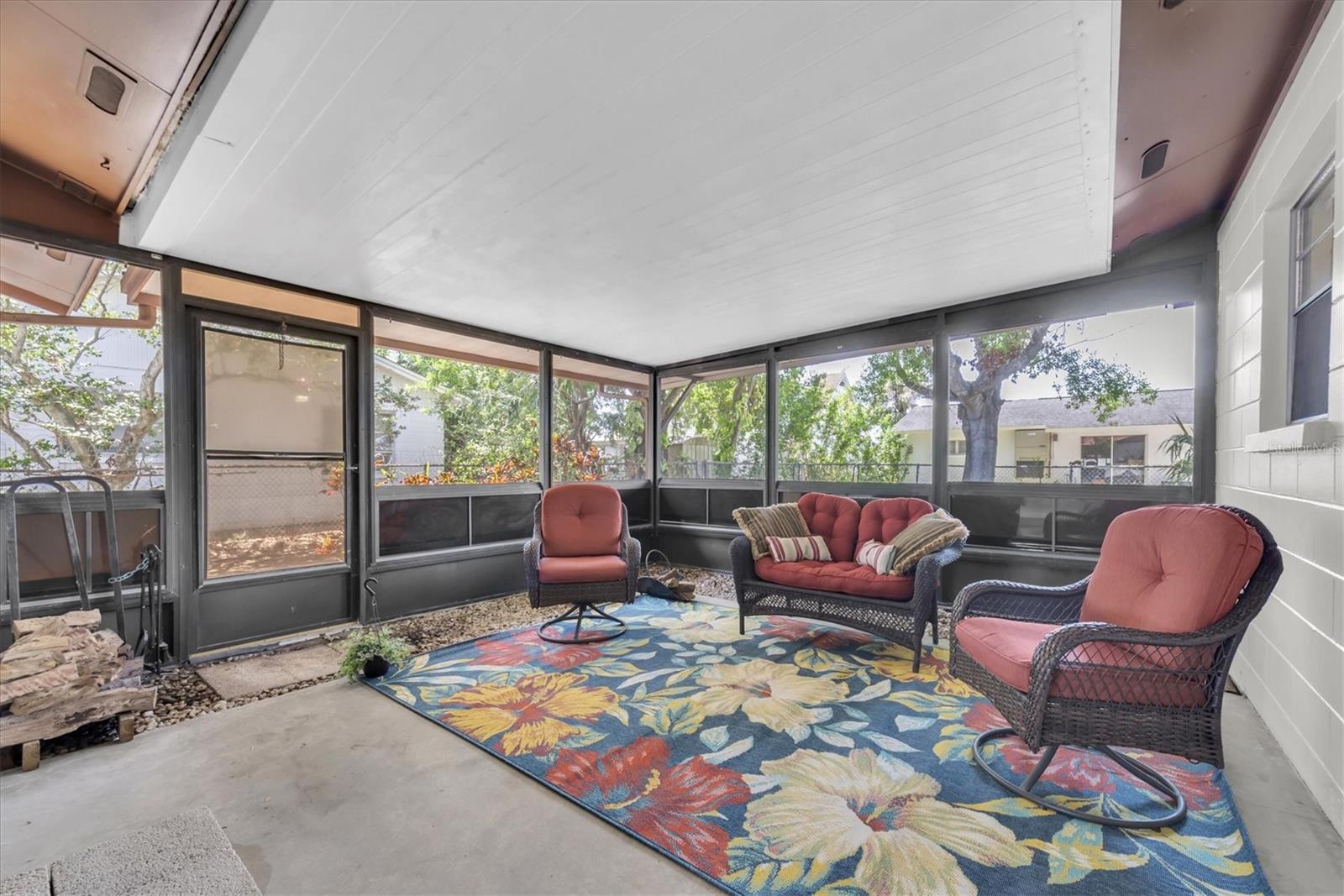 4812 WYNWOOD DR, TAMPA, FL, 33615