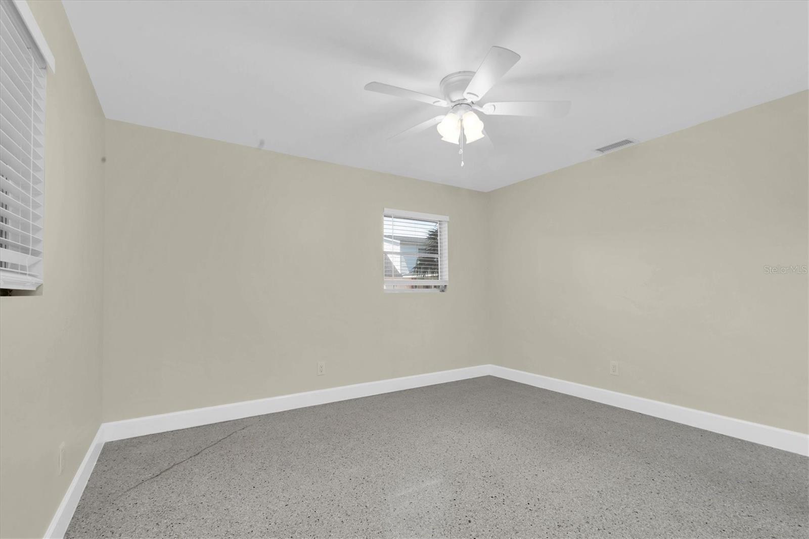 4812 WYNWOOD DR, TAMPA, FL, 33615