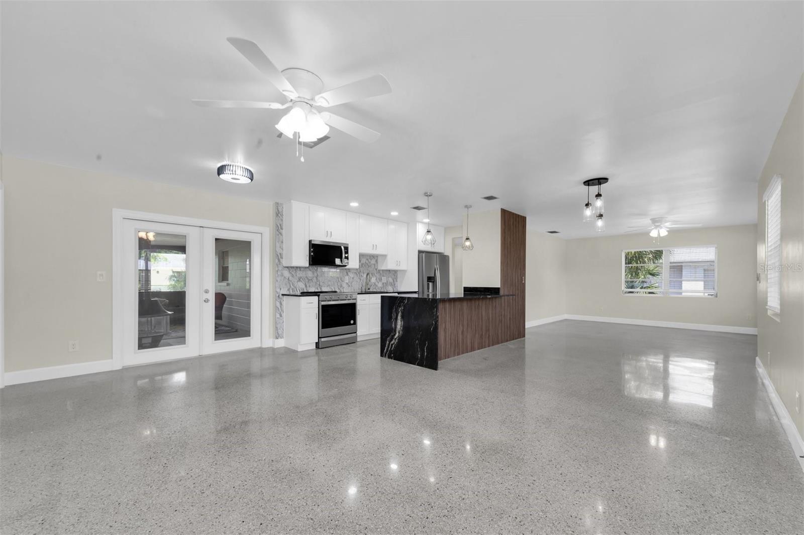 4812 WYNWOOD DR, TAMPA, FL, 33615