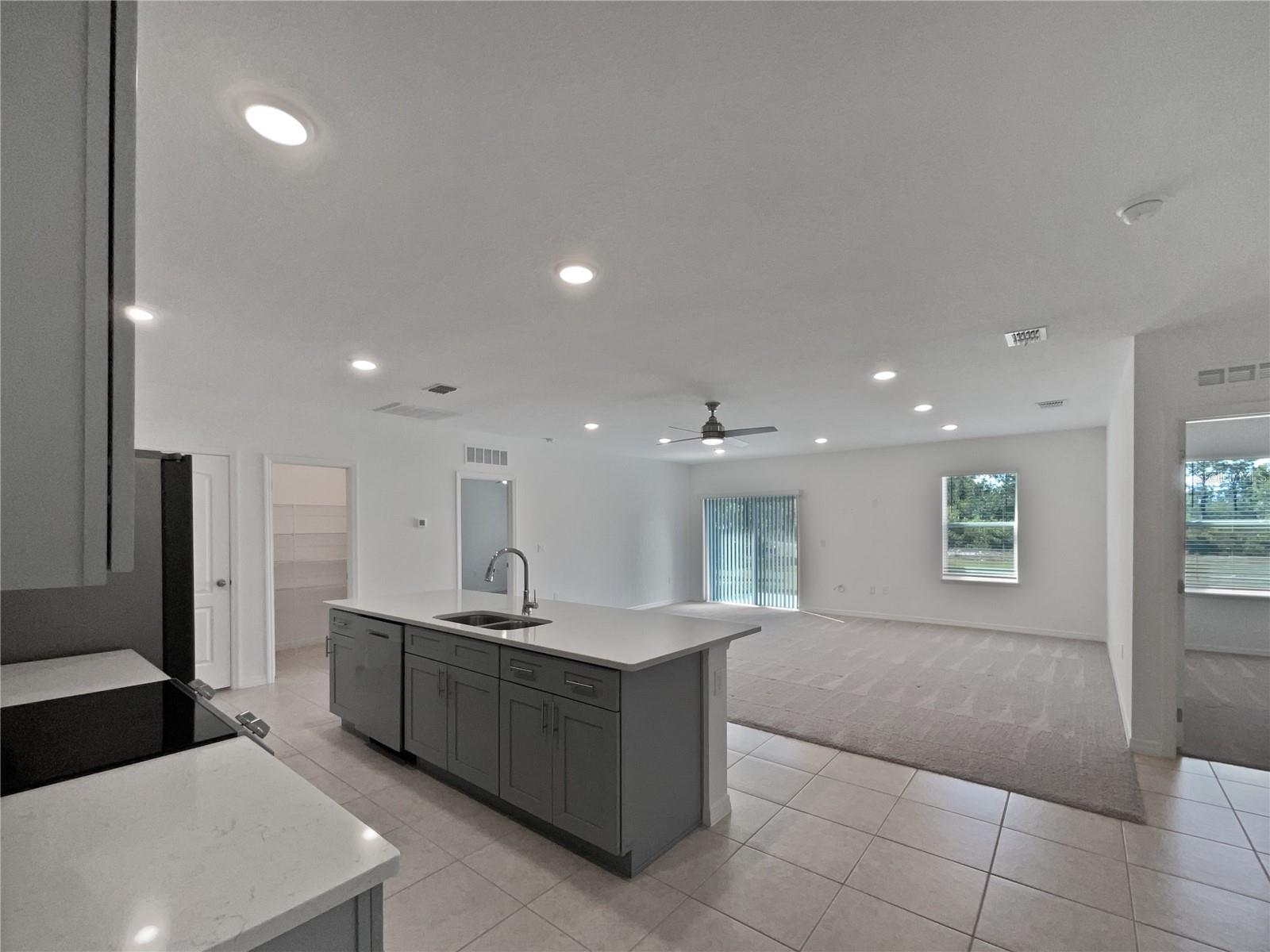 4291 POINCIANA DR, INDIAN LAKE ESTATES, FL, 33855