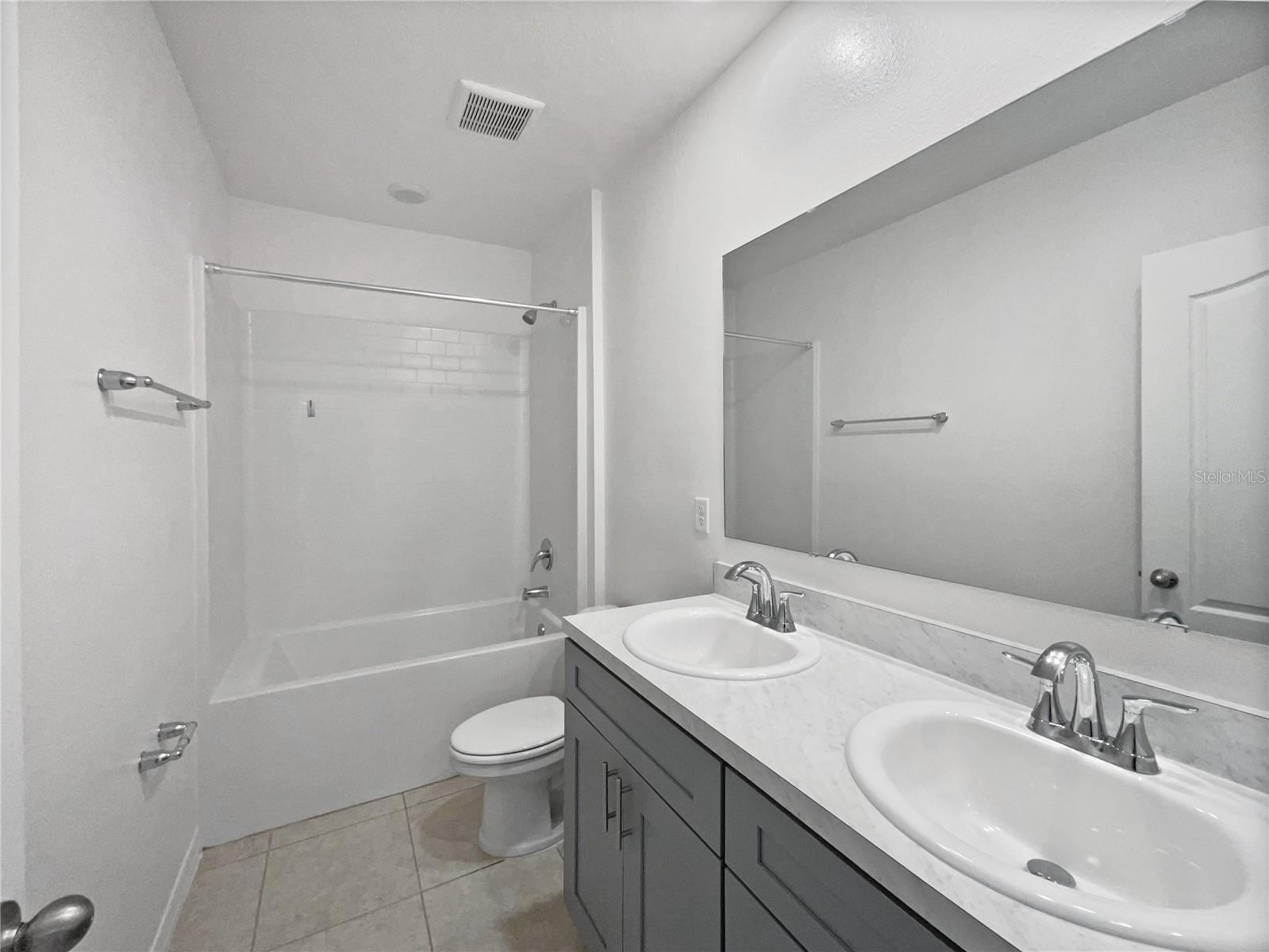 4291 POINCIANA DR, INDIAN LAKE ESTATES, FL, 33855