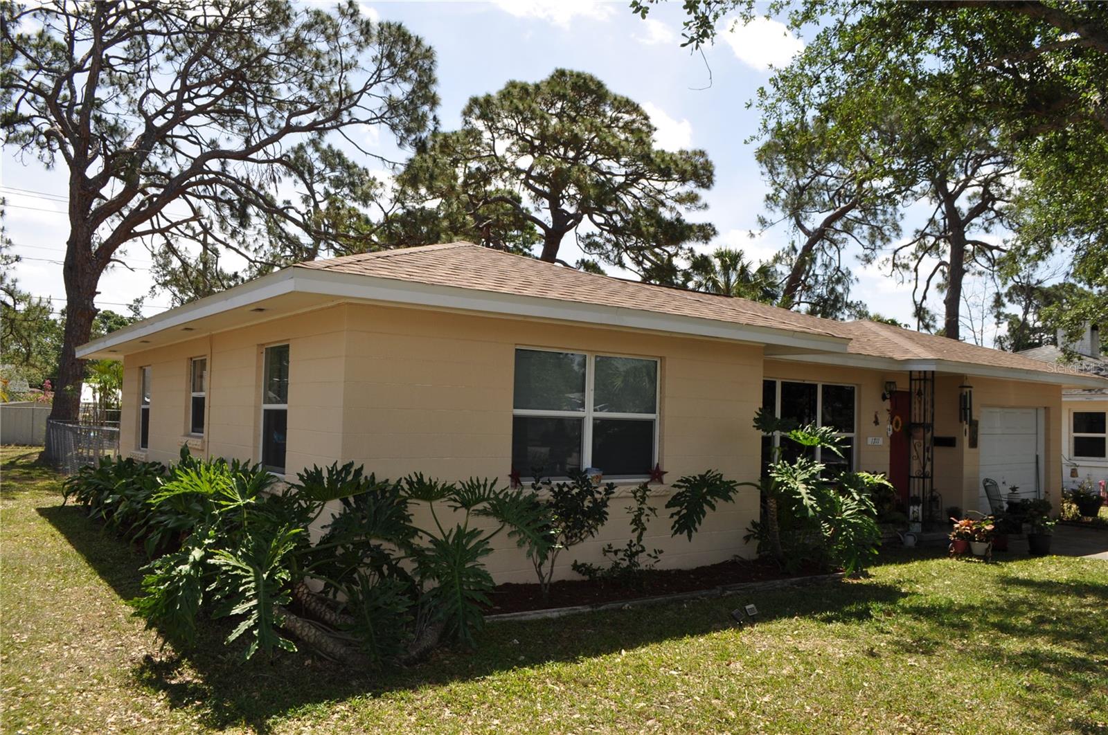 1711 30TH ST W, BRADENTON, FL, 34205