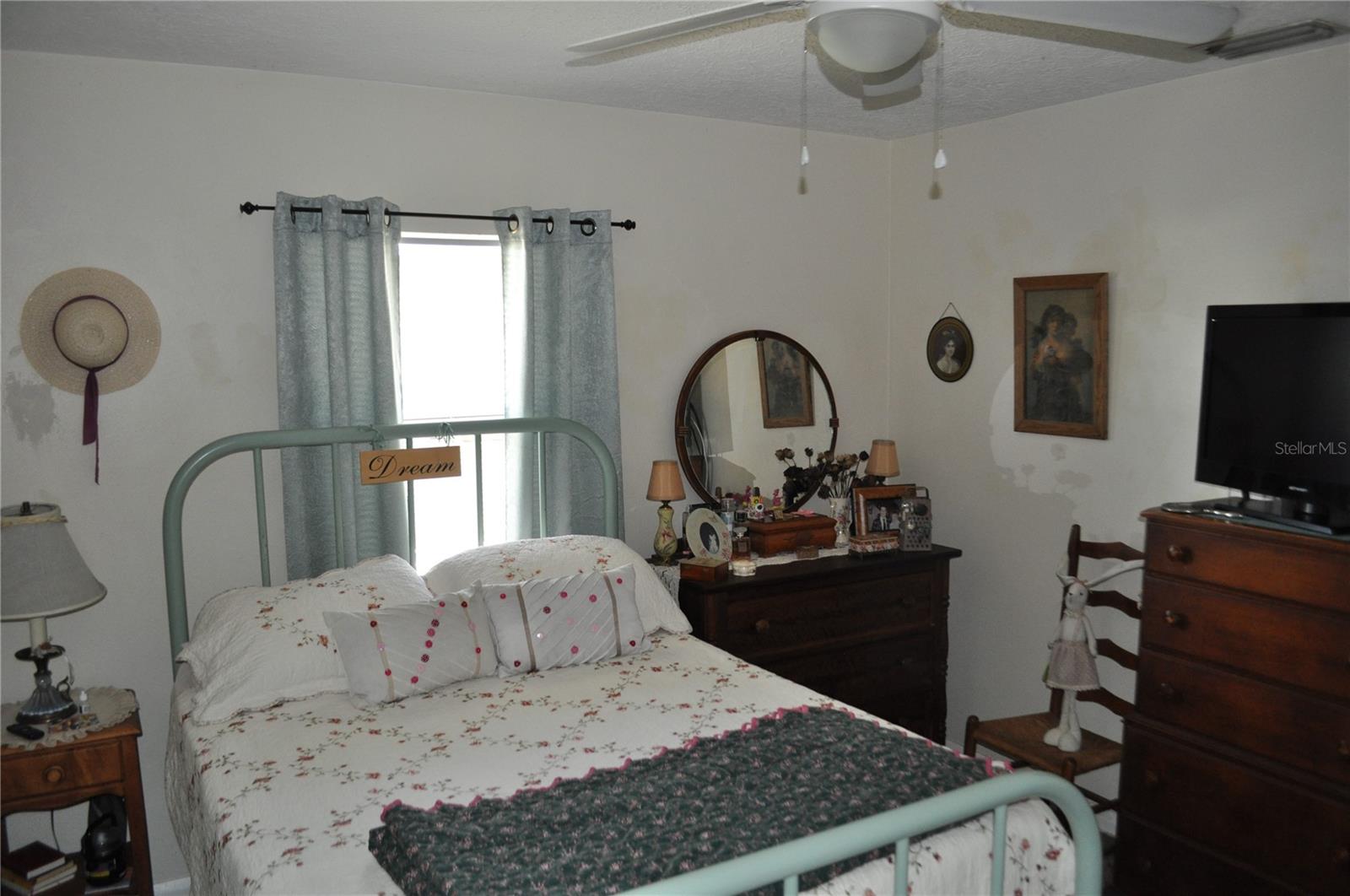 1711 30TH ST W, BRADENTON, FL, 34205