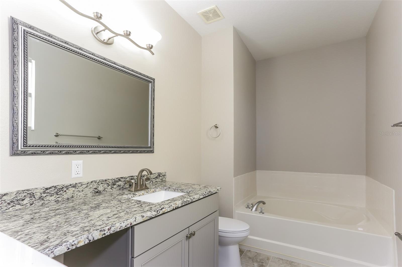 1616 ATLANTIC DR, RUSKIN, FL, 33570
