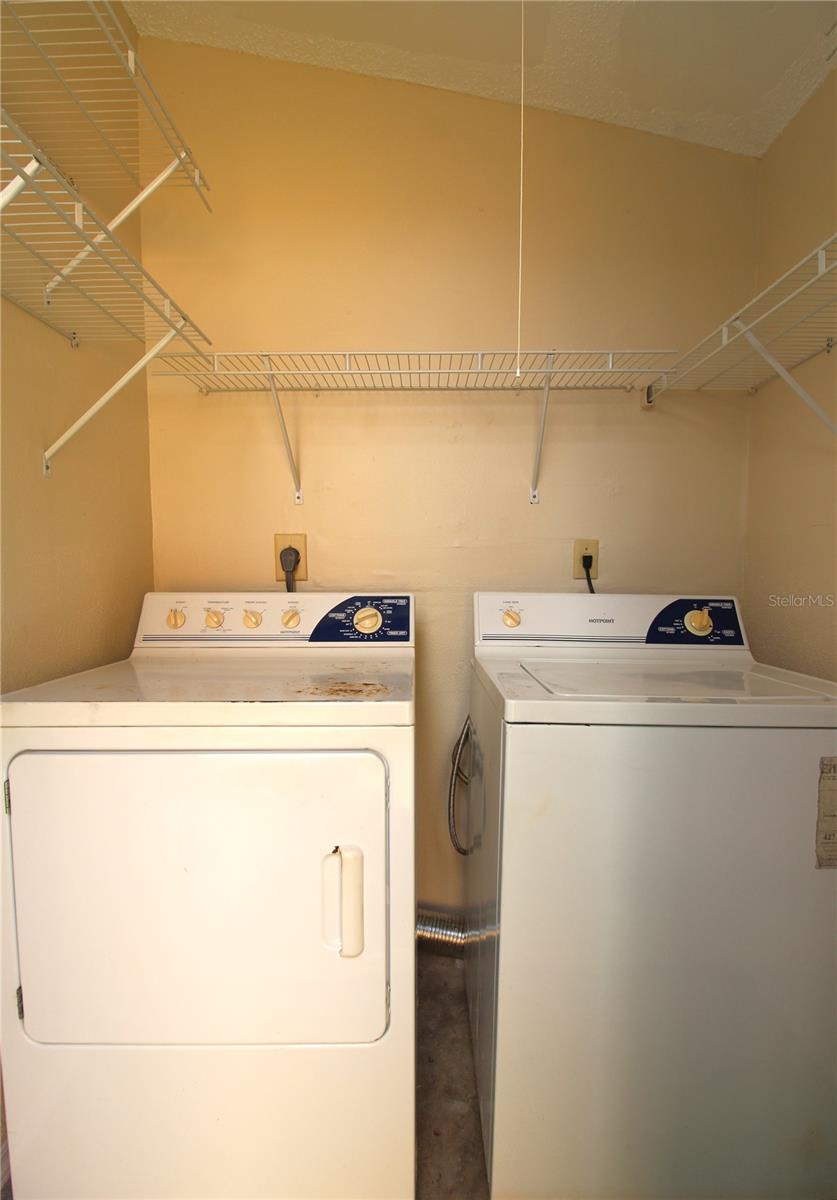4001 BENEVA RD #109, SARASOTA, FL, 34233