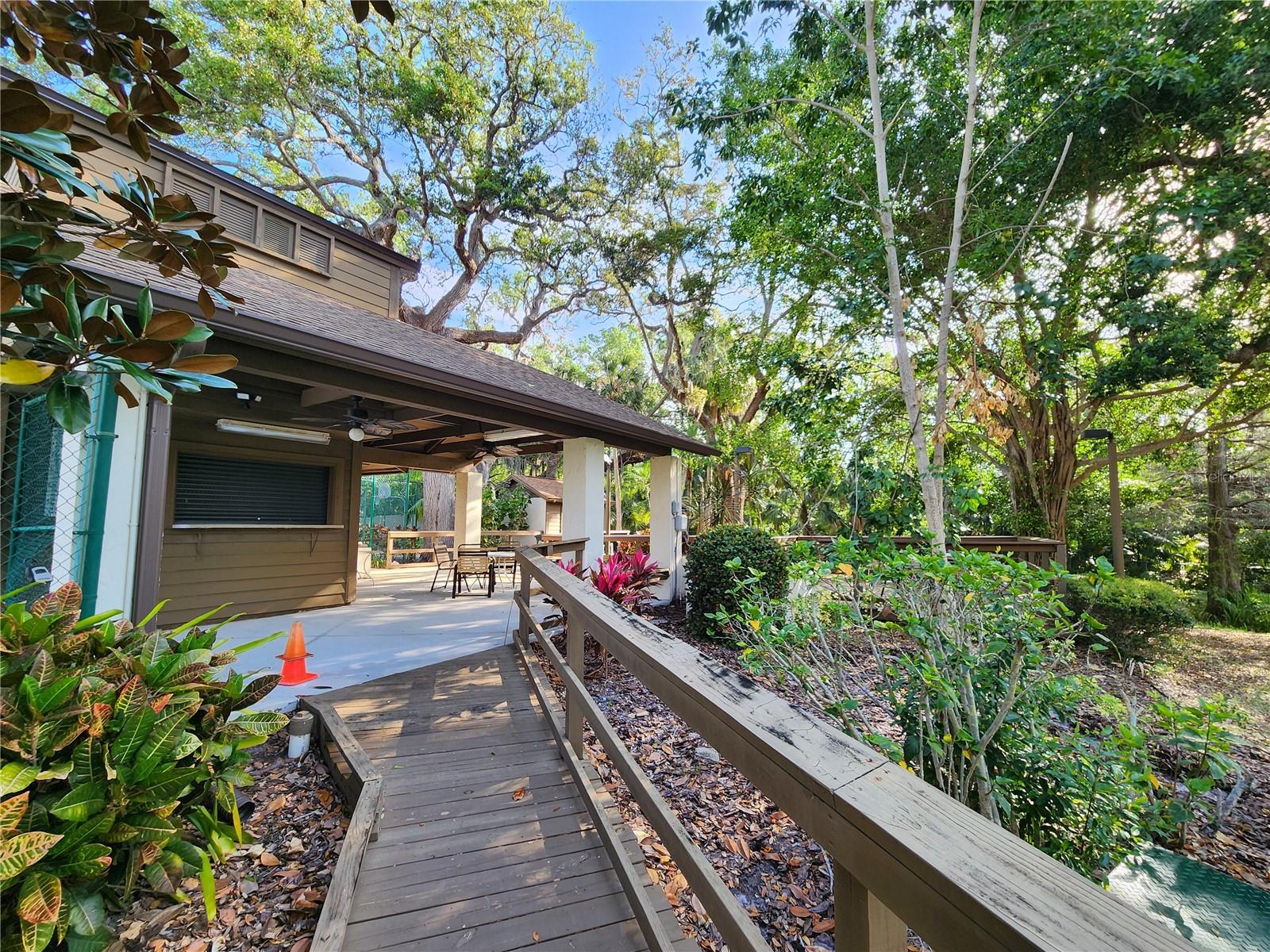 321 PARKSIDE LN, SAFETY HARBOR, FL, 34695