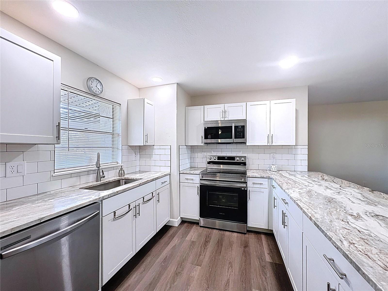 2004 NOBLETON AVE, SPRING HILL, FL, 34608