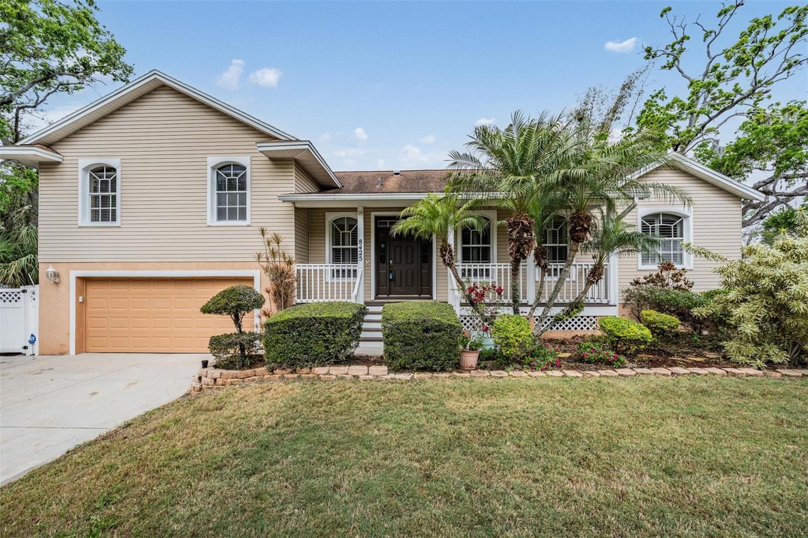 8425 JACKSON SPRINGS RD, TAMPA, FL, 33615