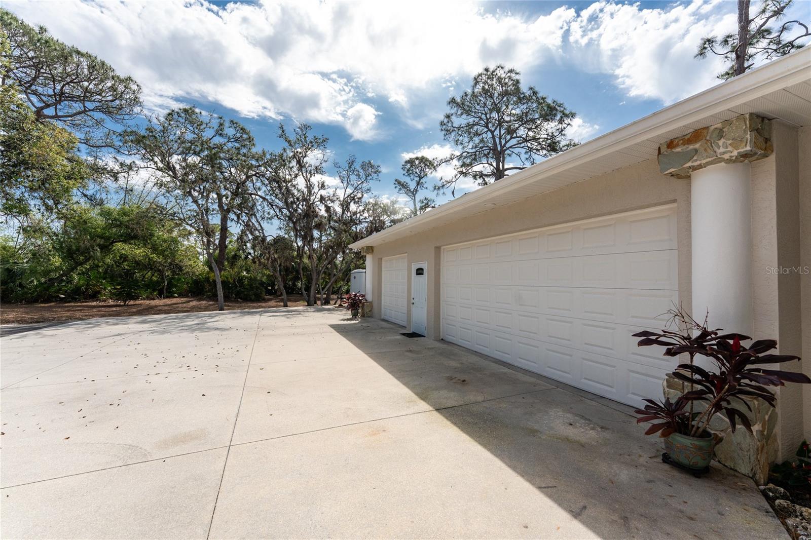 5889 VENISOTA RD, VENICE, FL, 34293