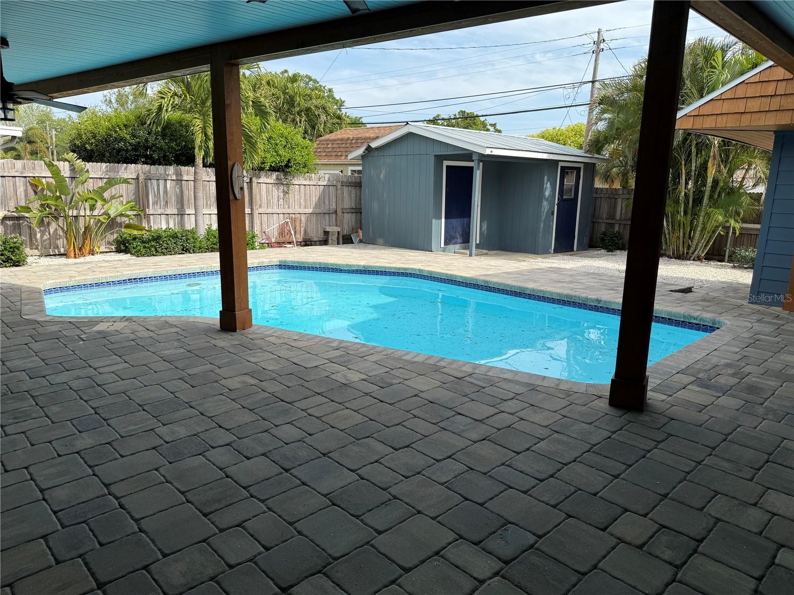 750 41ST AVE NE, ST PETERSBURG, FL, 33703