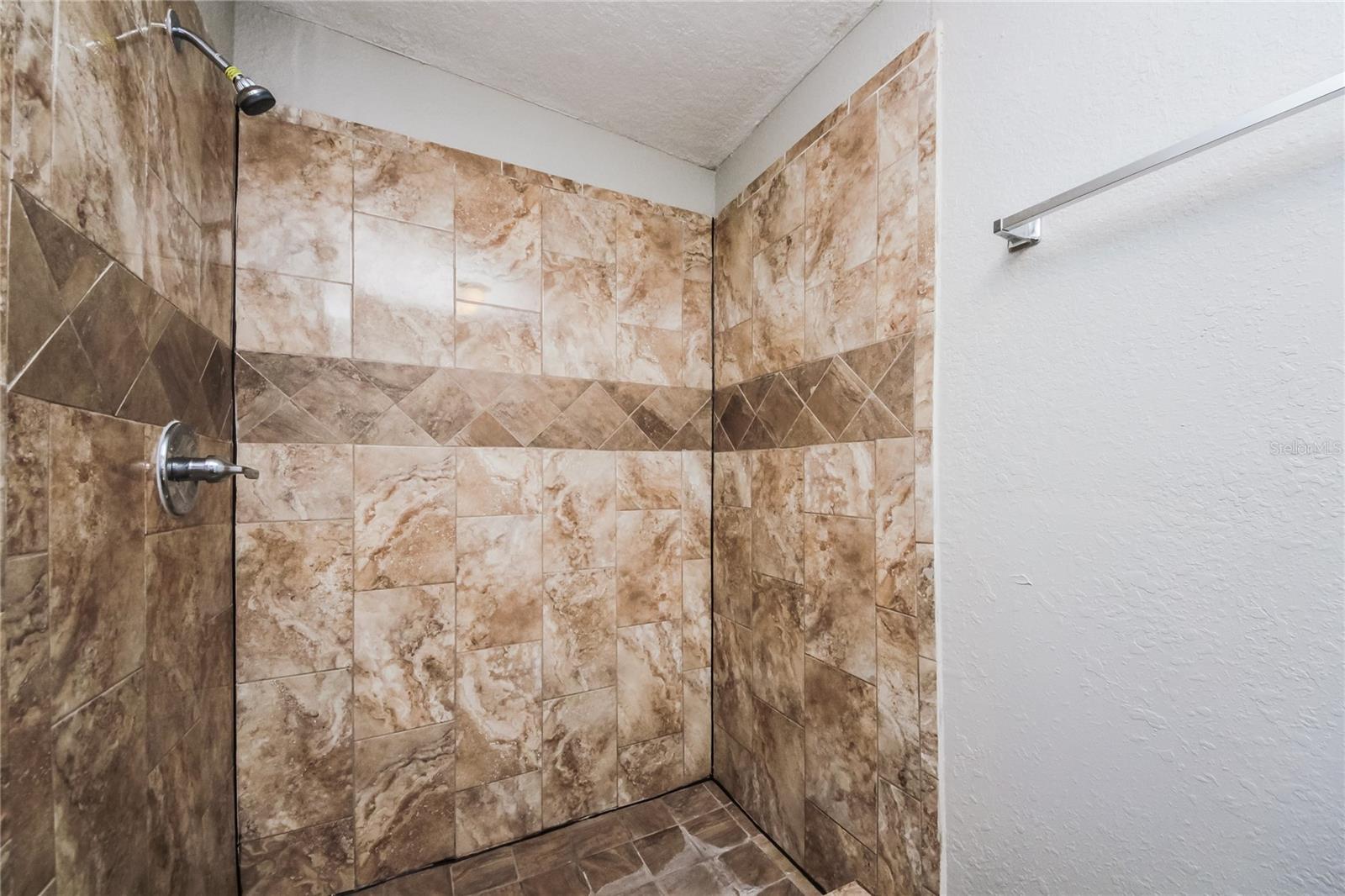 6143 BOLLING DR, ORLANDO, FL, 32808