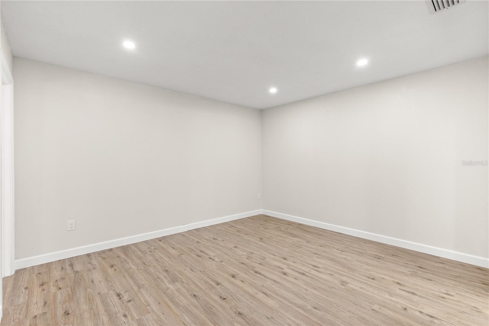 2070 CARPETGREEN ST, PORT CHARLOTTE, FL, 33948