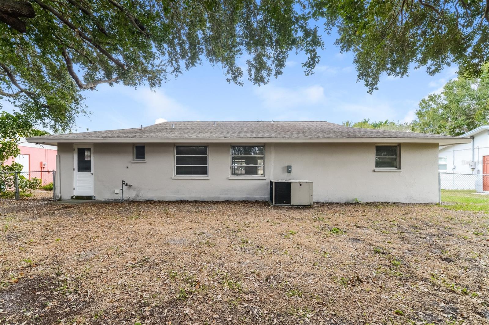 4225 WINTHROP ST, SARASOTA, FL, 34232