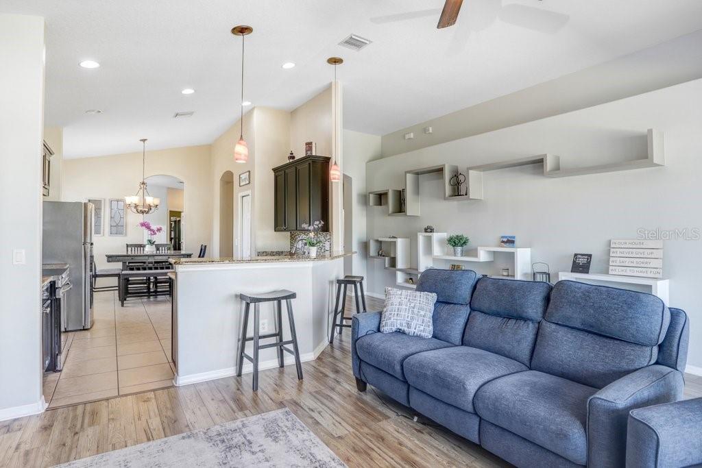 11137 WEMBLEY LANDING DR, LITHIA, FL, 33547