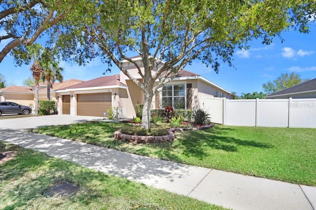 11137 WEMBLEY LANDING DR, LITHIA, FL, 33547