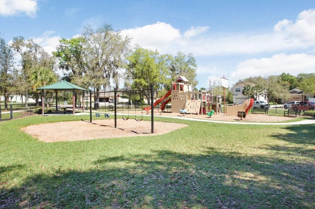 11137 WEMBLEY LANDING DR, LITHIA, FL, 33547
