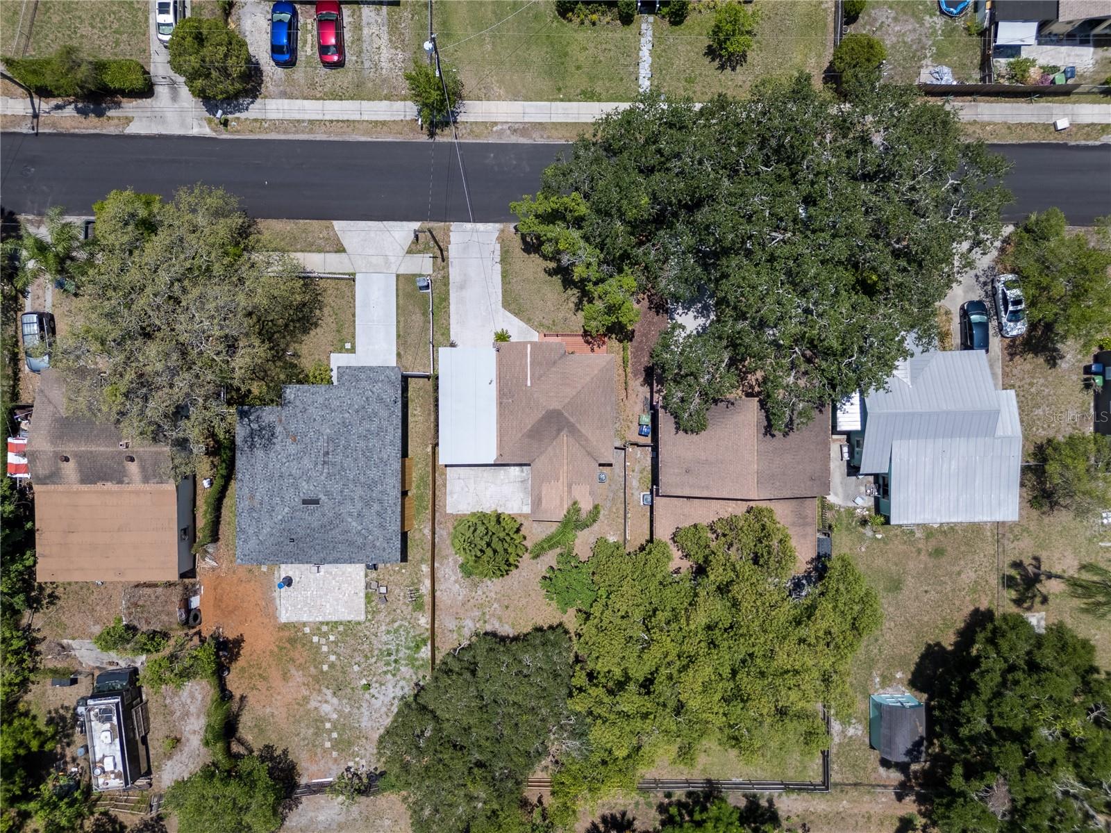1906 E IDLEWILD AVE, TAMPA, FL, 33610