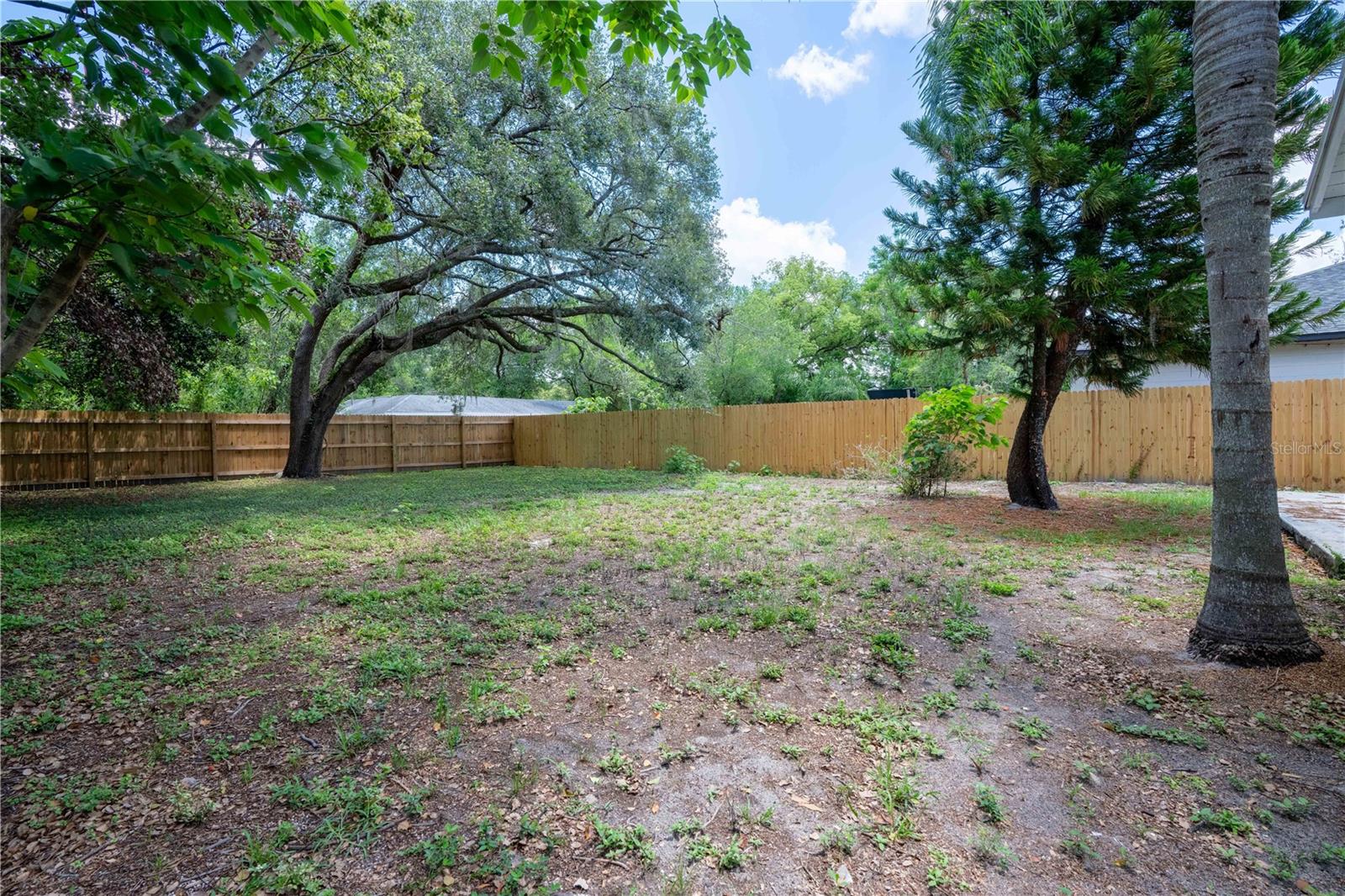 1906 E IDLEWILD AVE, TAMPA, FL, 33610