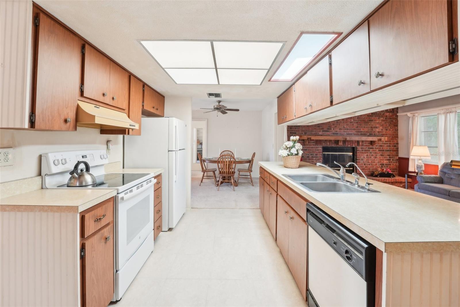 3290 SAND KEY DR, PALM HARBOR, FL, 34684