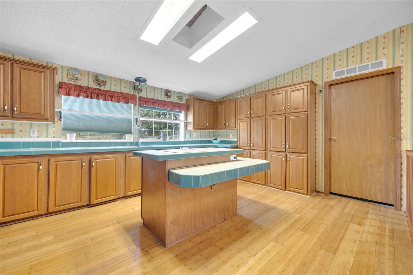 3636 RYANS LN, ZEPHYRHILLS, FL, 33541