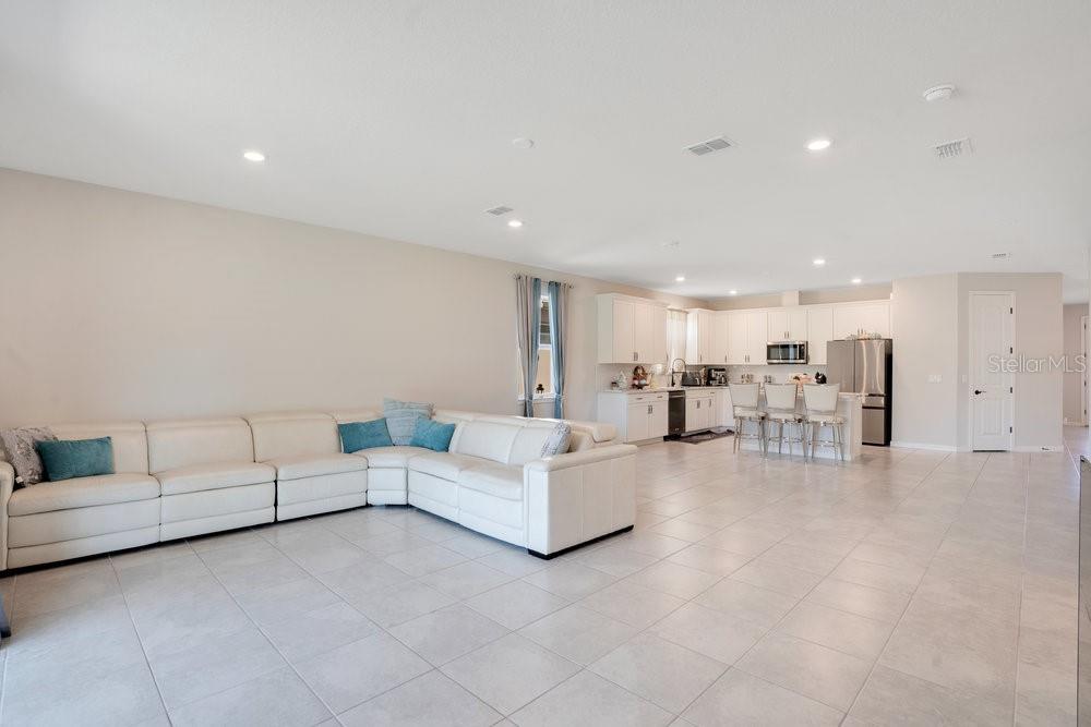 2104 LIVE OAK LAKE RD, ST CLOUD, FL, 34771