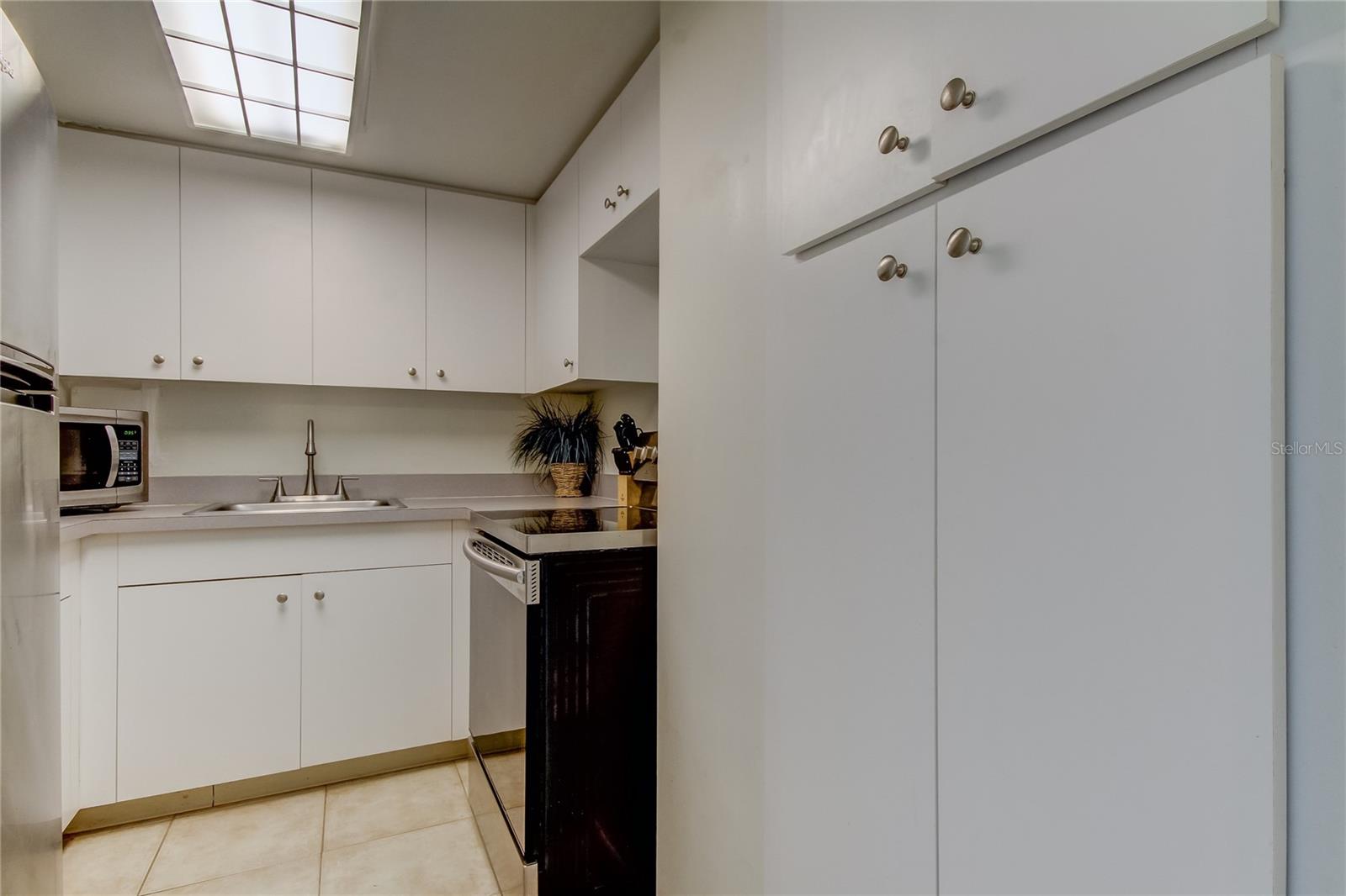 880 MANDALAY AVE #S604, CLEARWATER BEACH, FL, 33767