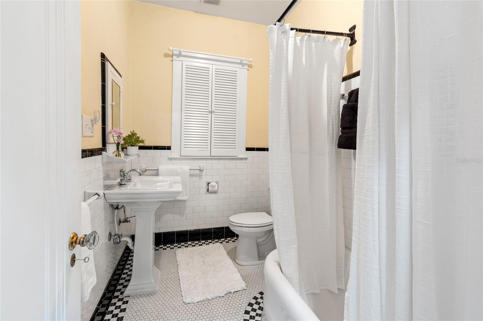 2516 W MORRISON AVE, TAMPA, FL, 33629