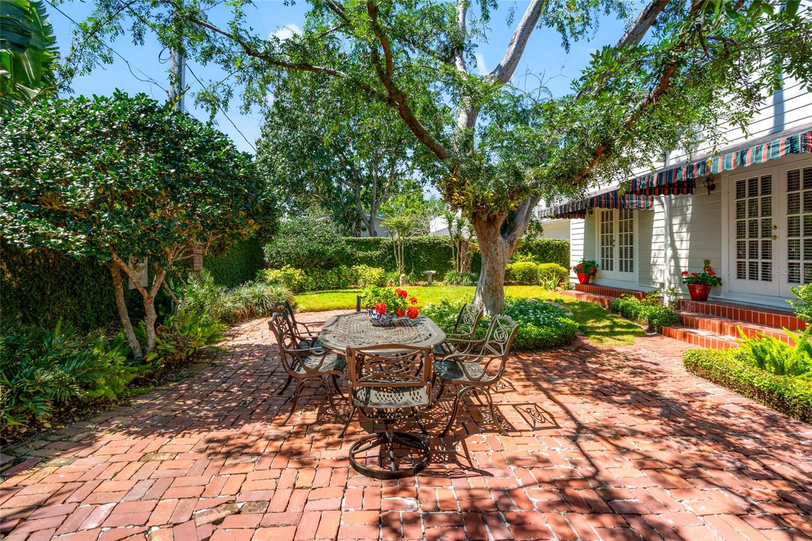 2516 W MORRISON AVE, TAMPA, FL, 33629