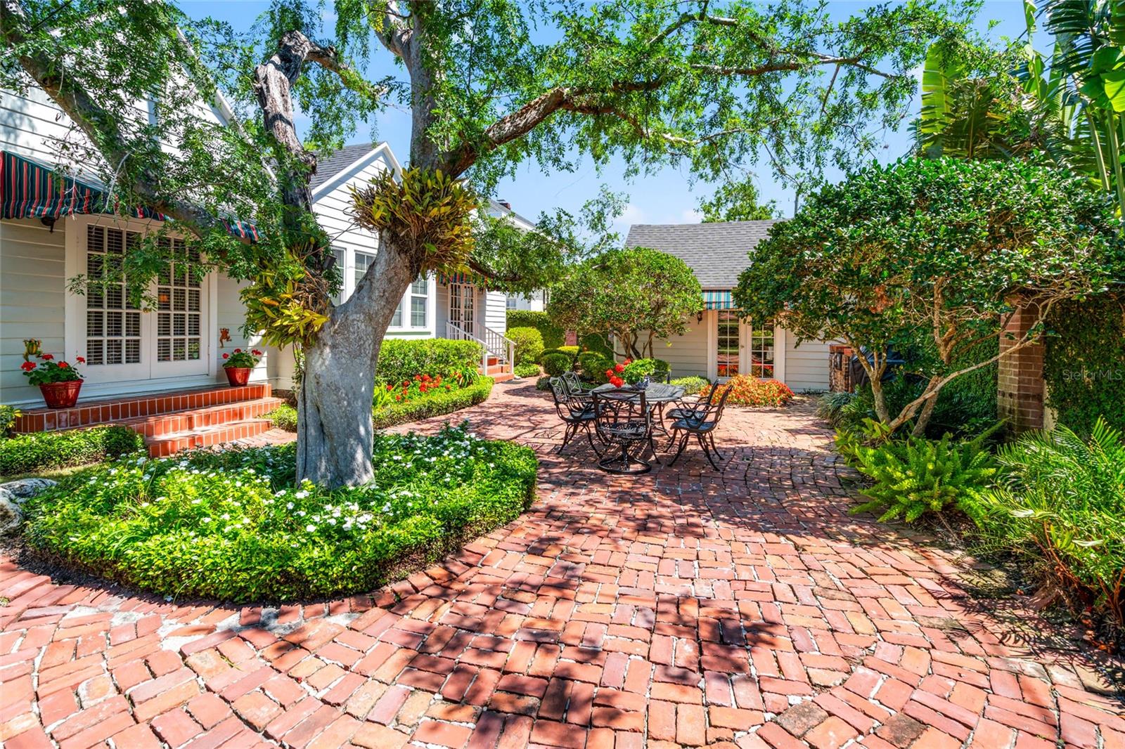2516 W MORRISON AVE, TAMPA, FL, 33629