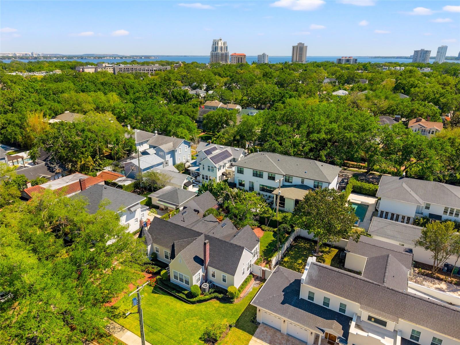 2516 W MORRISON AVE, TAMPA, FL, 33629