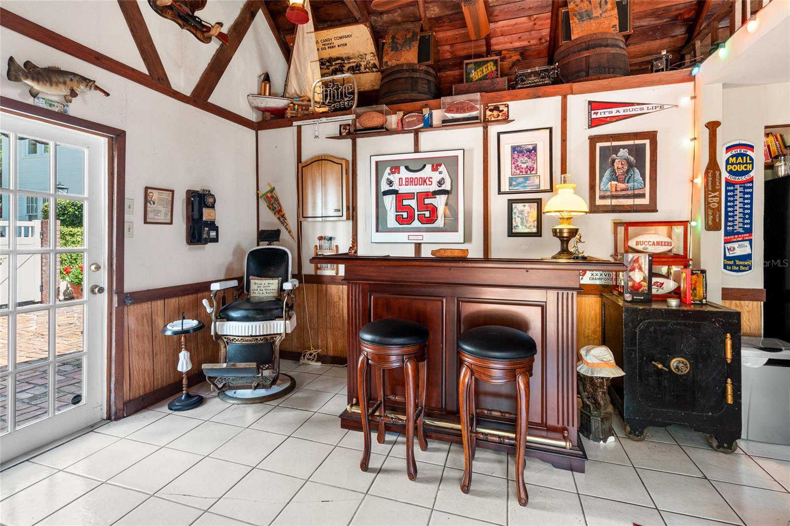 2516 W MORRISON AVE, TAMPA, FL, 33629
