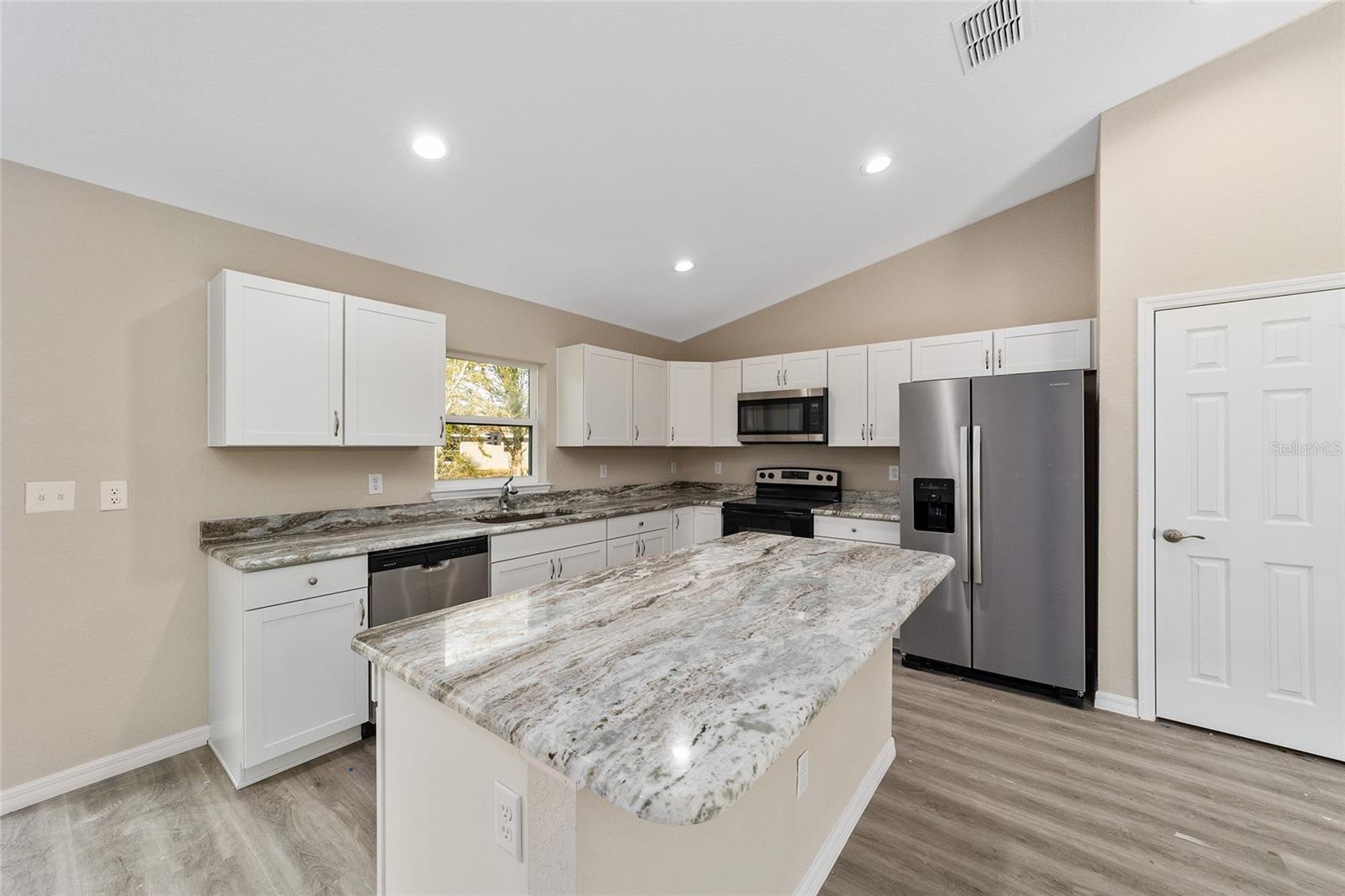 1829 W G MARTINELLI BLVD, CITRUS SPRINGS, FL, 34434