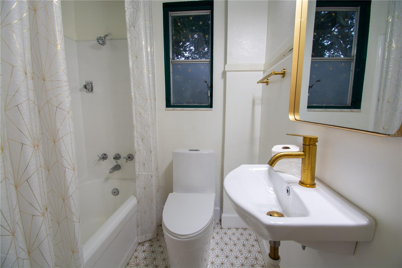 1430 20TH AVE N #A, ST PETERSBURG, FL, 33704