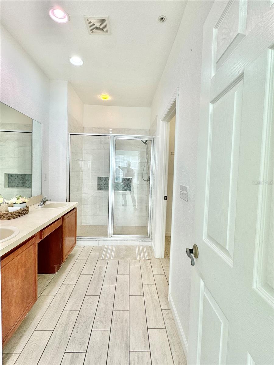 3001 LAUREL PARK LN #102, KISSIMMEE, FL, 34741