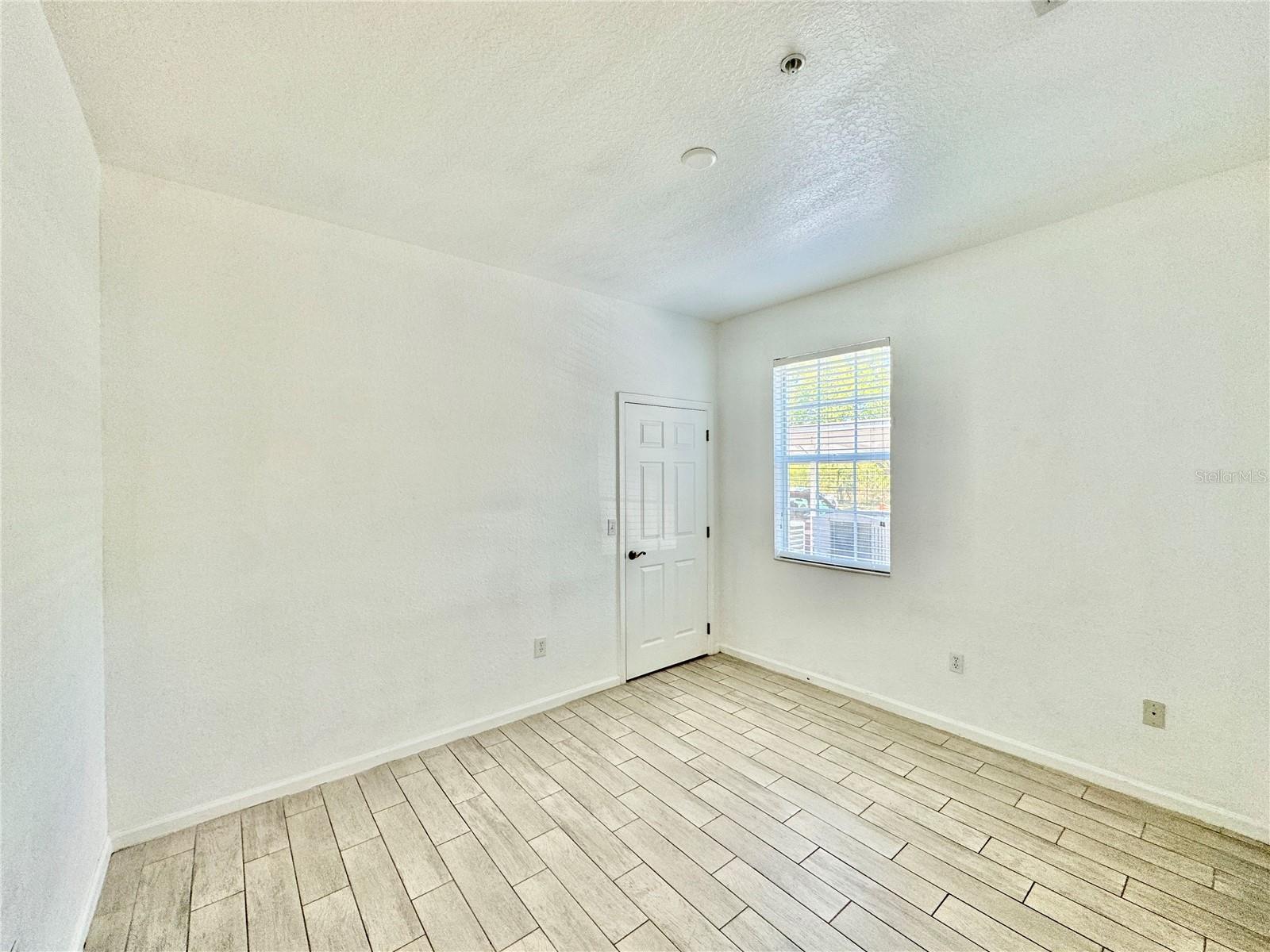3001 LAUREL PARK LN #102, KISSIMMEE, FL, 34741