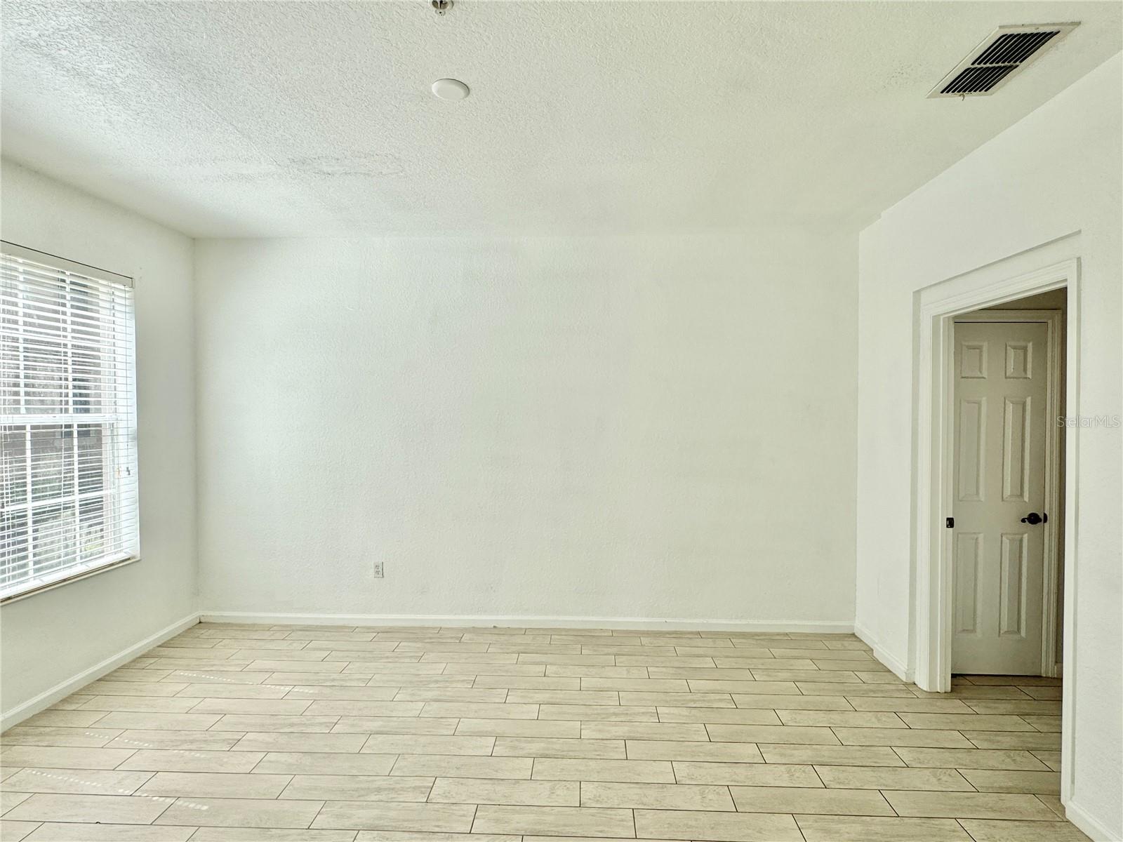 3001 LAUREL PARK LN #102, KISSIMMEE, FL, 34741