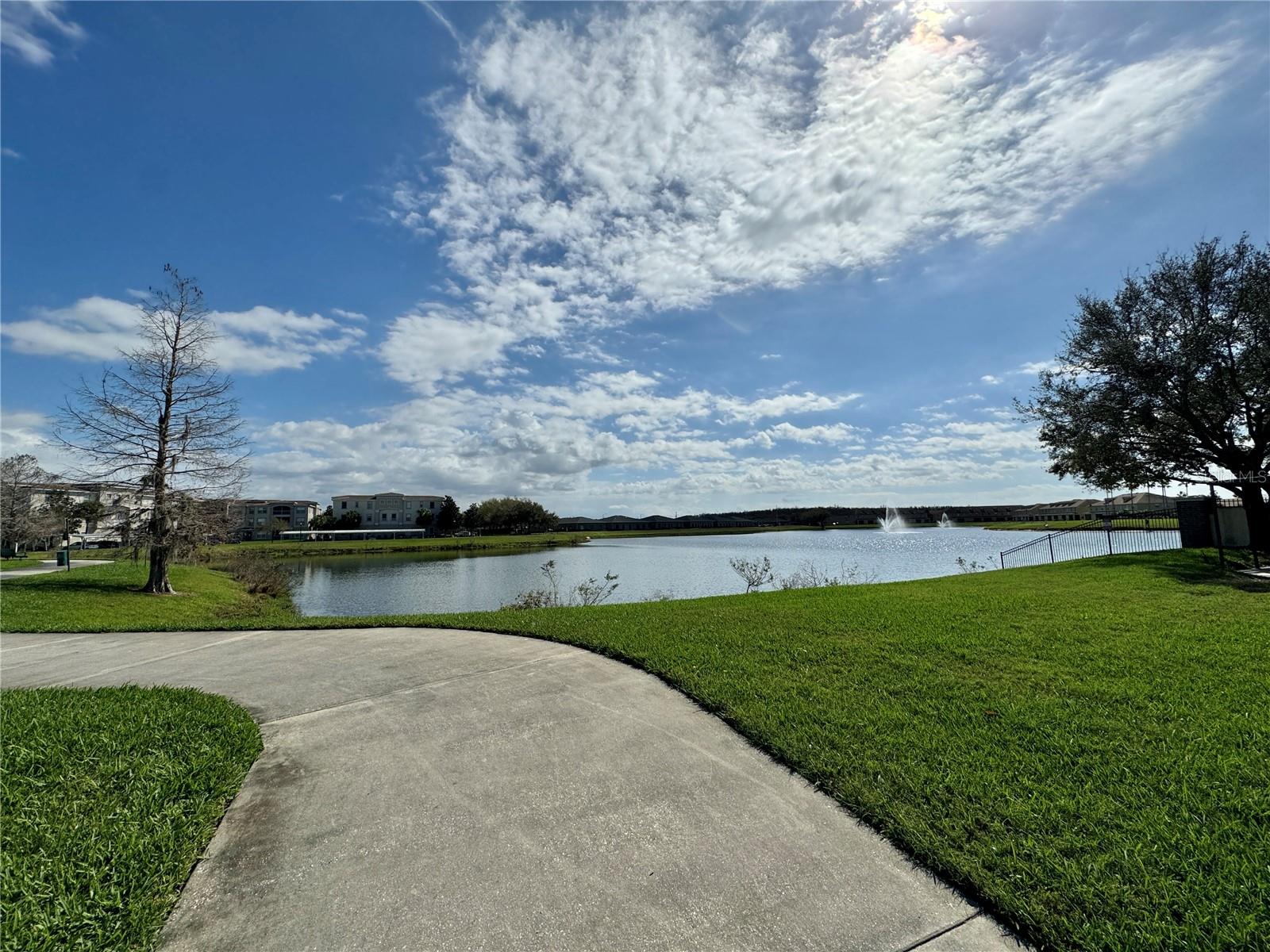 3001 LAUREL PARK LN #102, KISSIMMEE, FL, 34741