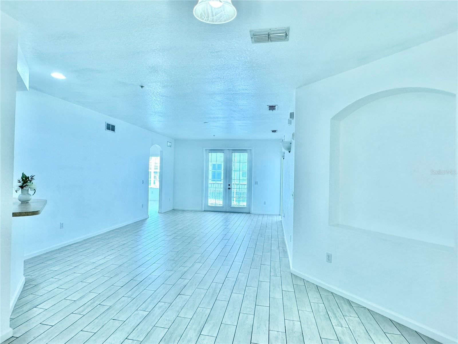 3001 LAUREL PARK LN #102, KISSIMMEE, FL, 34741