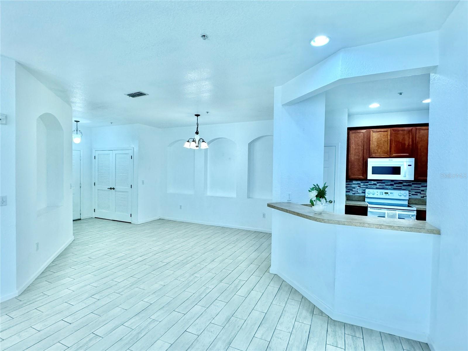 3001 LAUREL PARK LN #102, KISSIMMEE, FL, 34741