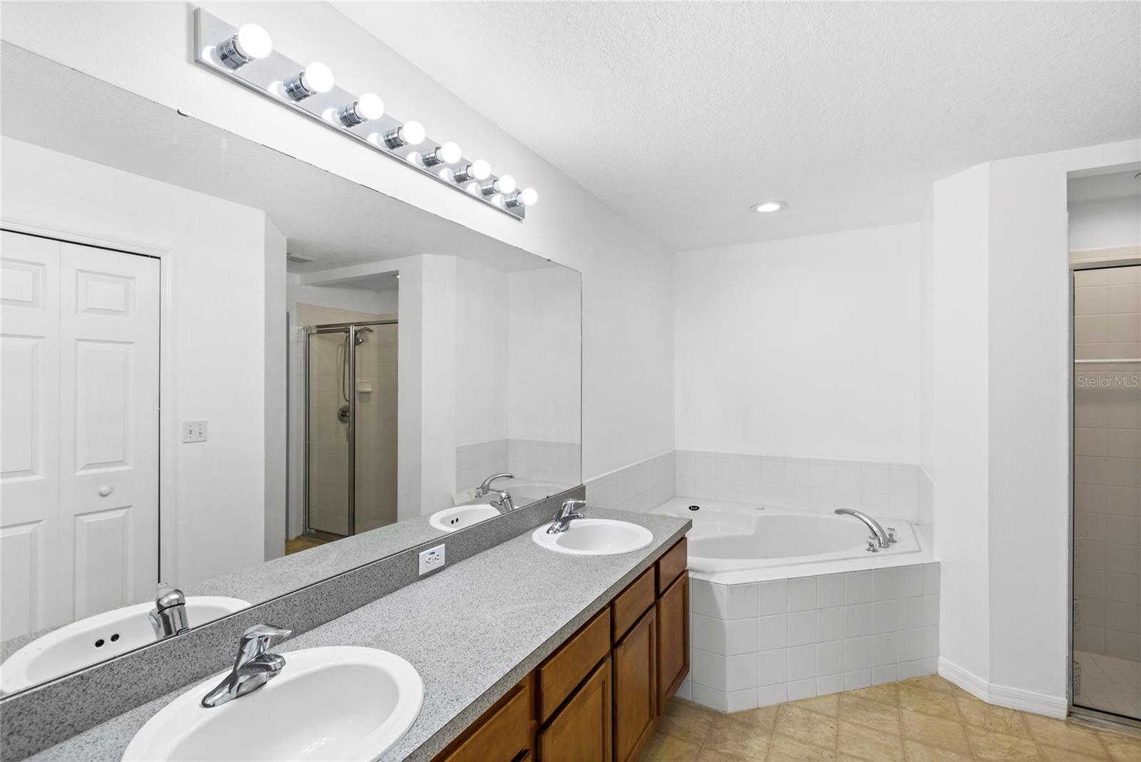 608 HATCHWOOD DR, HAINES CITY, FL, 33844